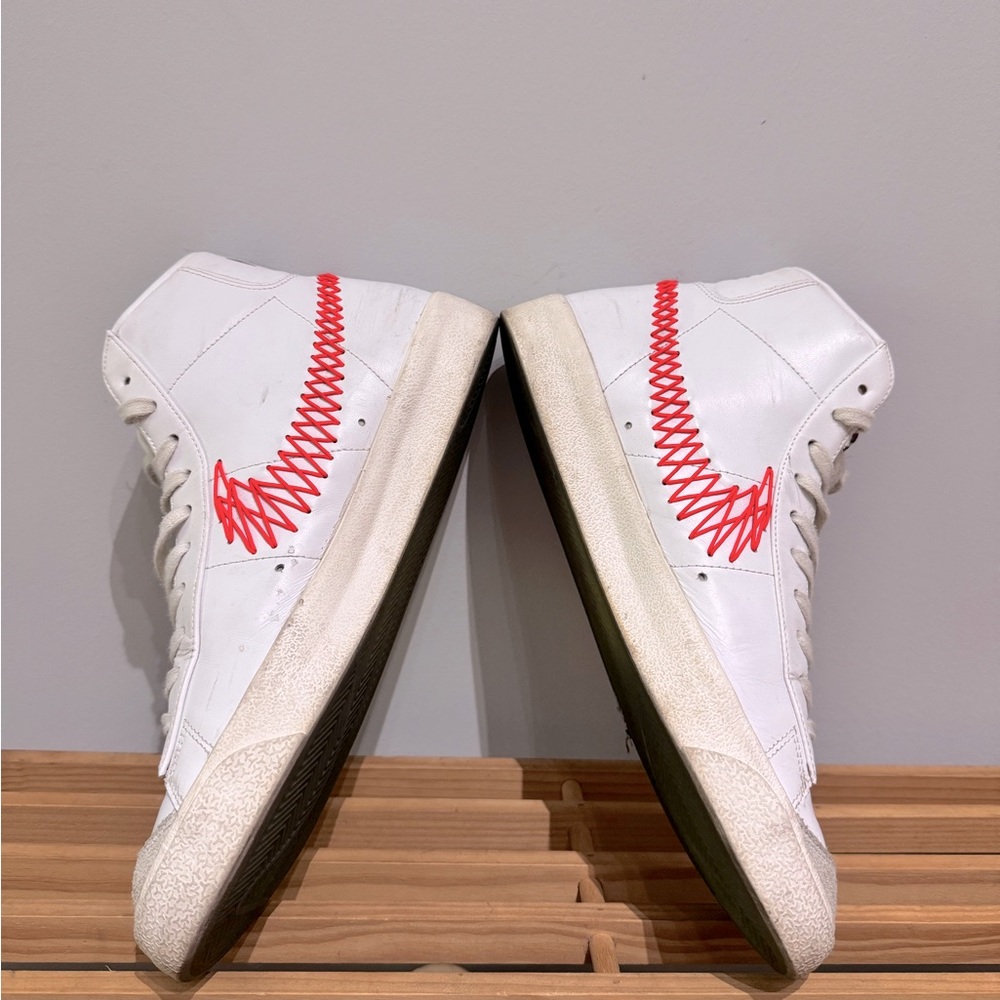 Nike blazer mid 77 vintage double zig zag stitched swoosh